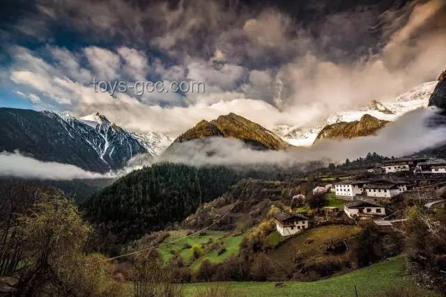 🌄《云岿山探秘：一场心灵与自然的对话》